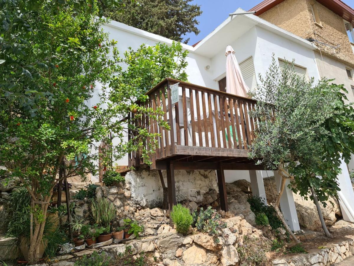 The Artist'S House Overlooking The Bay Of Haifa Exterior foto